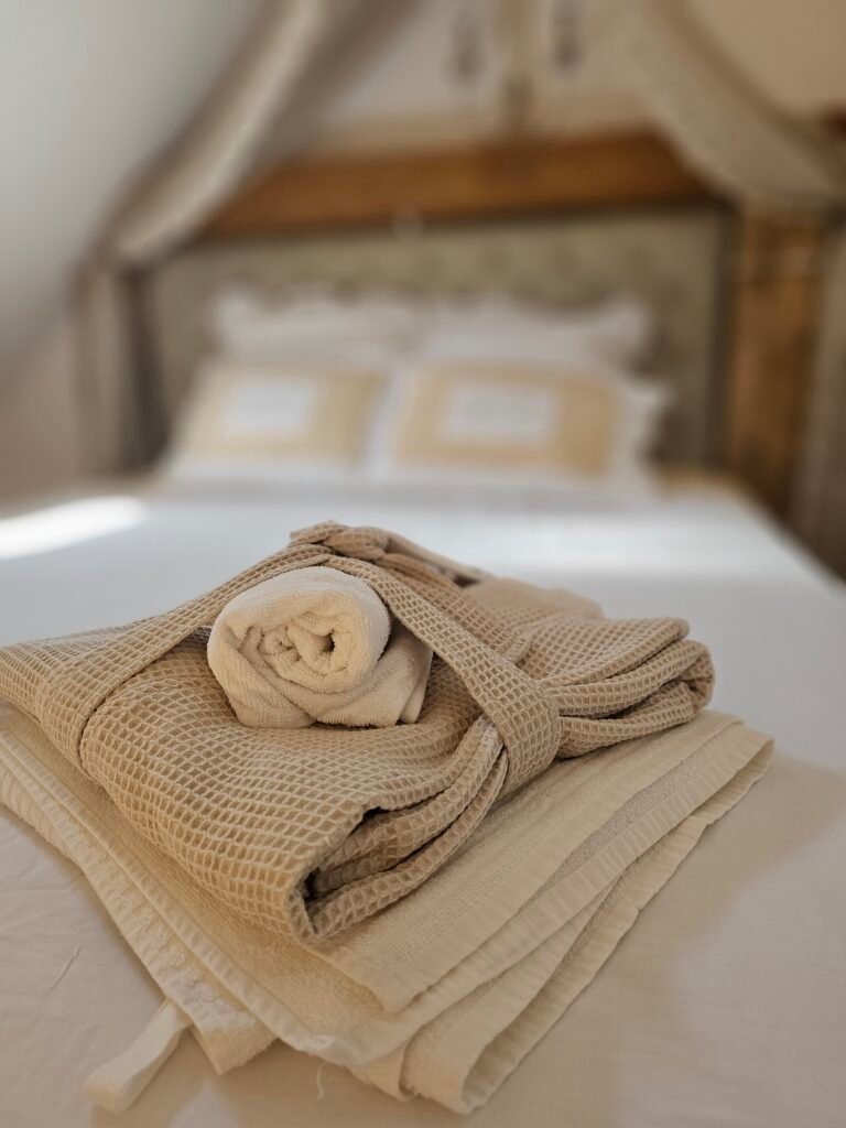 Hébergement Bien-être en Haute-Vienne avec spa privatif avec jacuzzi, sauna et massage